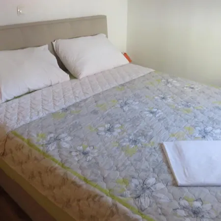 Mici Apartment *